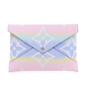 LOUIS VUITTON
Monogram Escale Kirigami Pochette Set